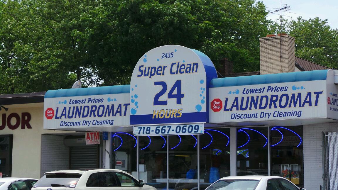 Photo of SUPERCLEAN Laundromat DryCleaner Superstore 24hrs in Richmond City, New York, United States - 1 Picture of Point of interest, Establishment, Laundry