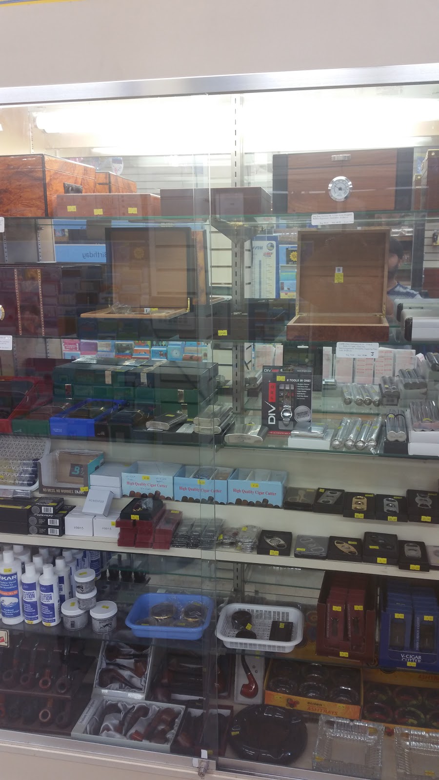 Photo of Bayside Smoke Shop in Queens City, New York, United States - 3 Picture of Point of interest, Establishment, Store