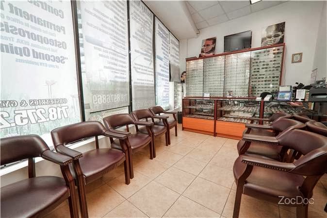 Photo of Family Eye Clinic in Queens City, New York, United States - 2 Picture of Point of interest, Establishment, Health