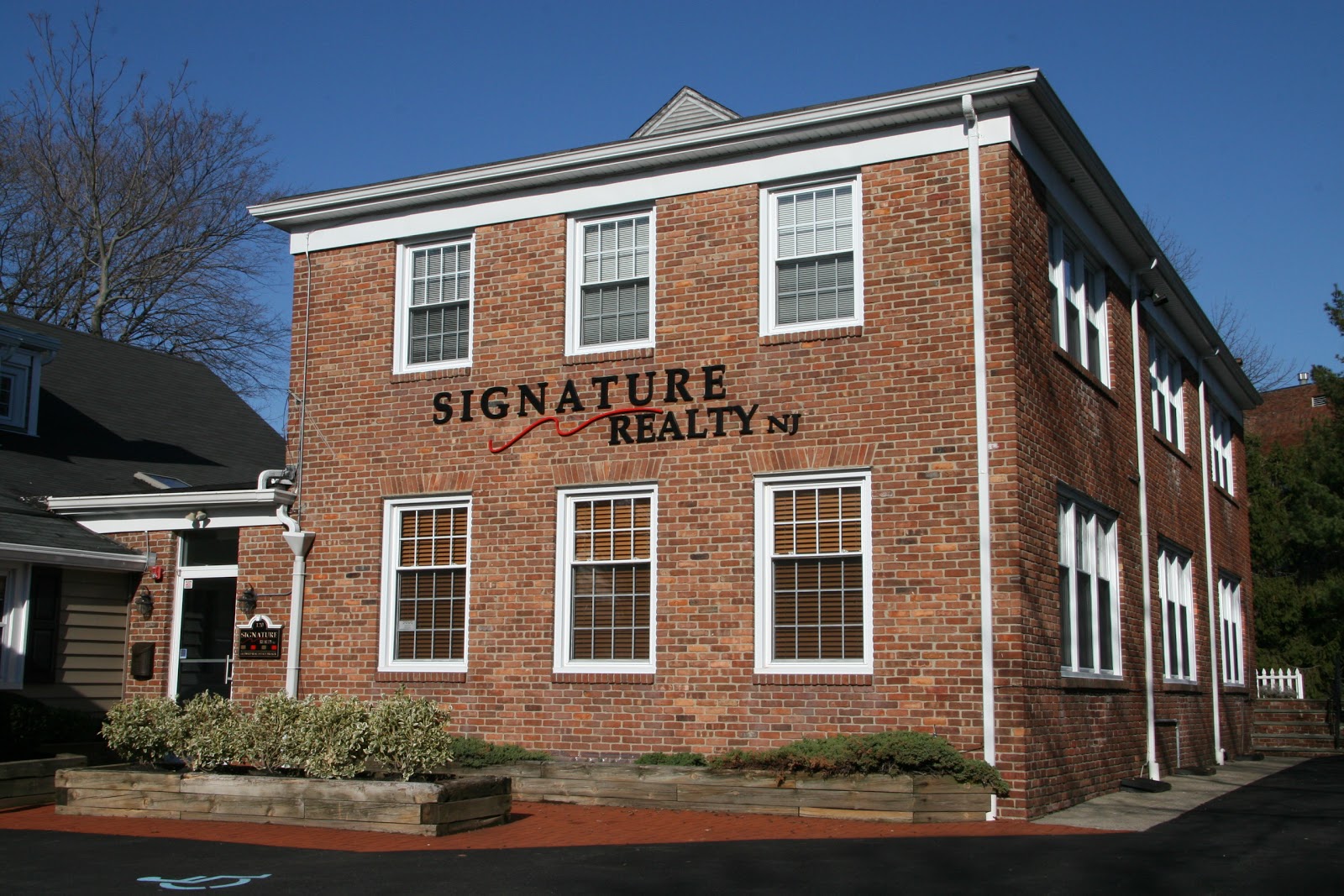Photo of Signature Realty NJ, LLC in Springfield Township City, New Jersey, United States - 1 Picture of Point of interest, Establishment, Real estate agency