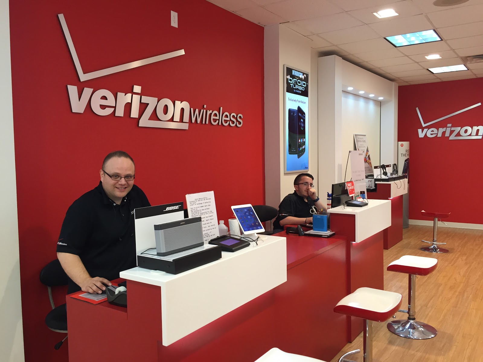 Photo of Nycom Wireless Verizon Retailer in Queens City, New York, United States - 7 Picture of Point of interest, Establishment, Store