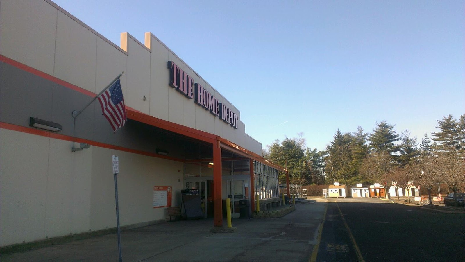 Photo of The Home Depot in Union City, New Jersey, United States - 2 Picture of Point of interest, Establishment, Store, Home goods store, Furniture store, Hardware store