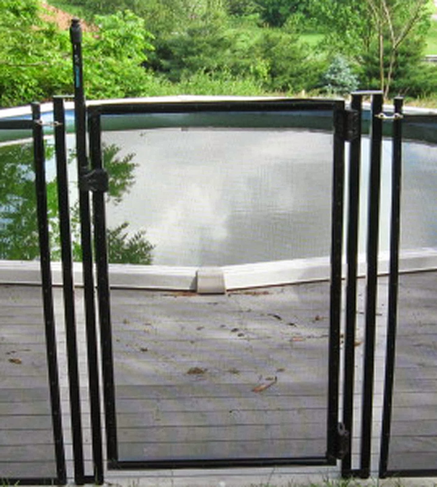 Photo of Pool Fence Of New York in Mineola City, New York, United States - 8 Picture of Point of interest, Establishment, Store, General contractor