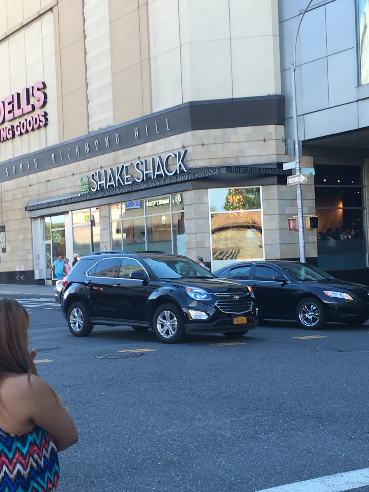 Photo of Shake Shack in Queens City, New York, United States - 6 Picture of Restaurant, Food, Point of interest, Establishment