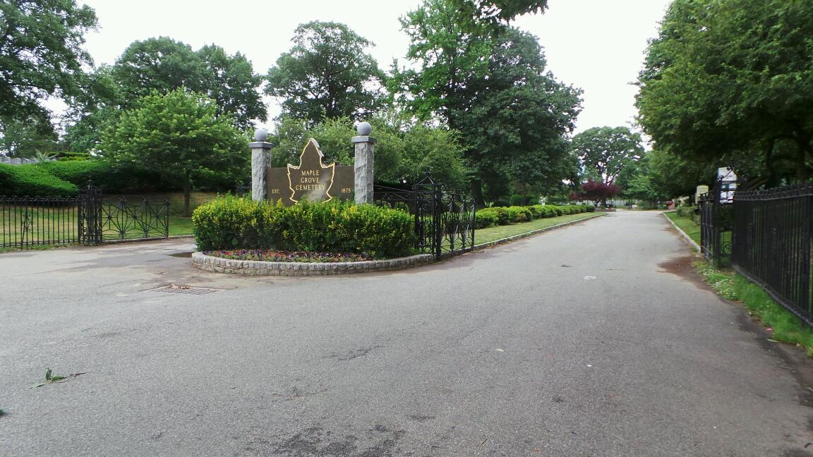 Photo of Maple Grove Cemetery in Kew Gardens City, New York, United States - 3 Picture of Point of interest, Establishment, Cemetery