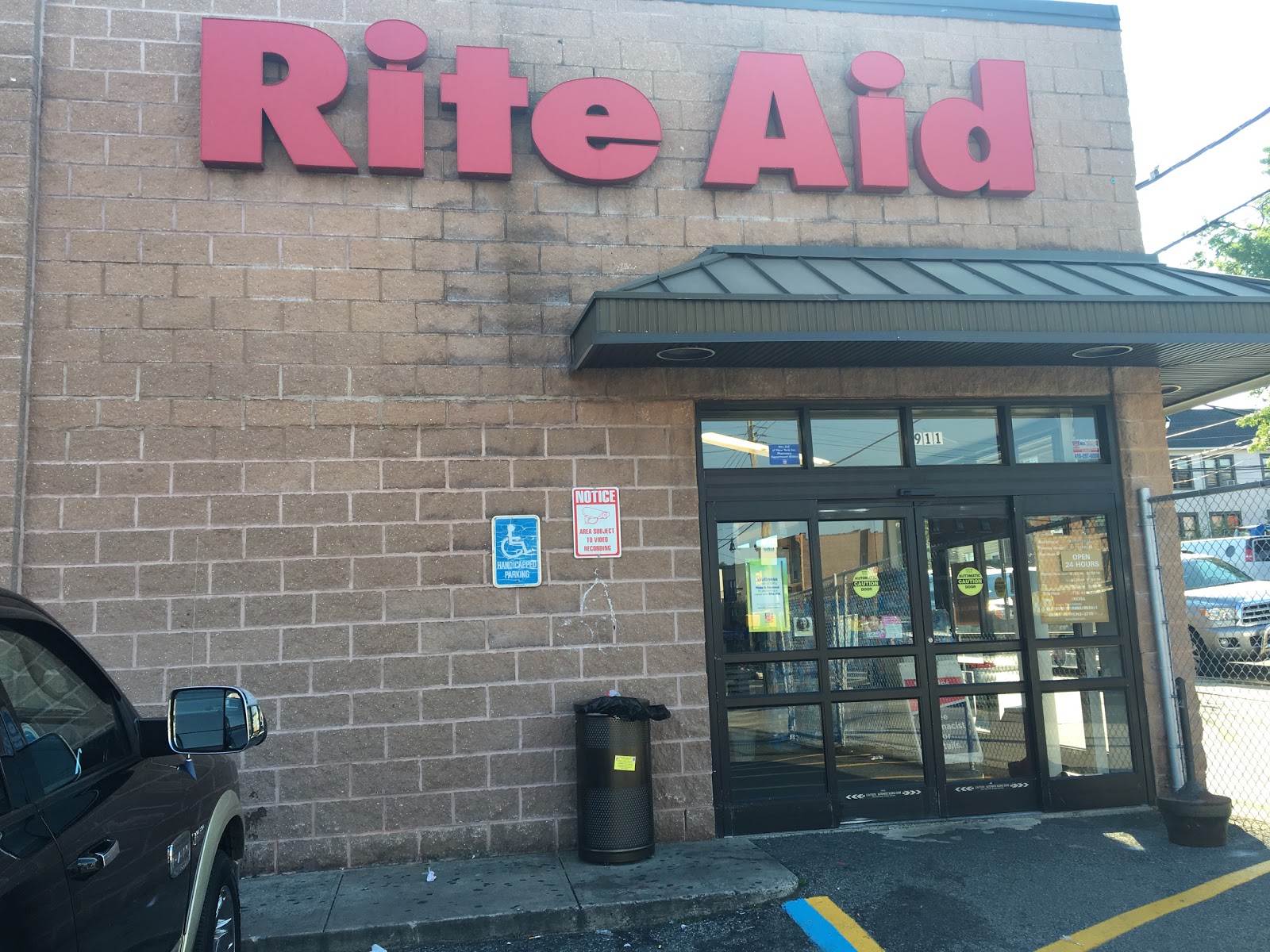 Photo of Rite Aid Pharmacy in Bronx City, New York, United States - 3 Picture of Food, Point of interest, Establishment, Store, Health, Convenience store, Pharmacy