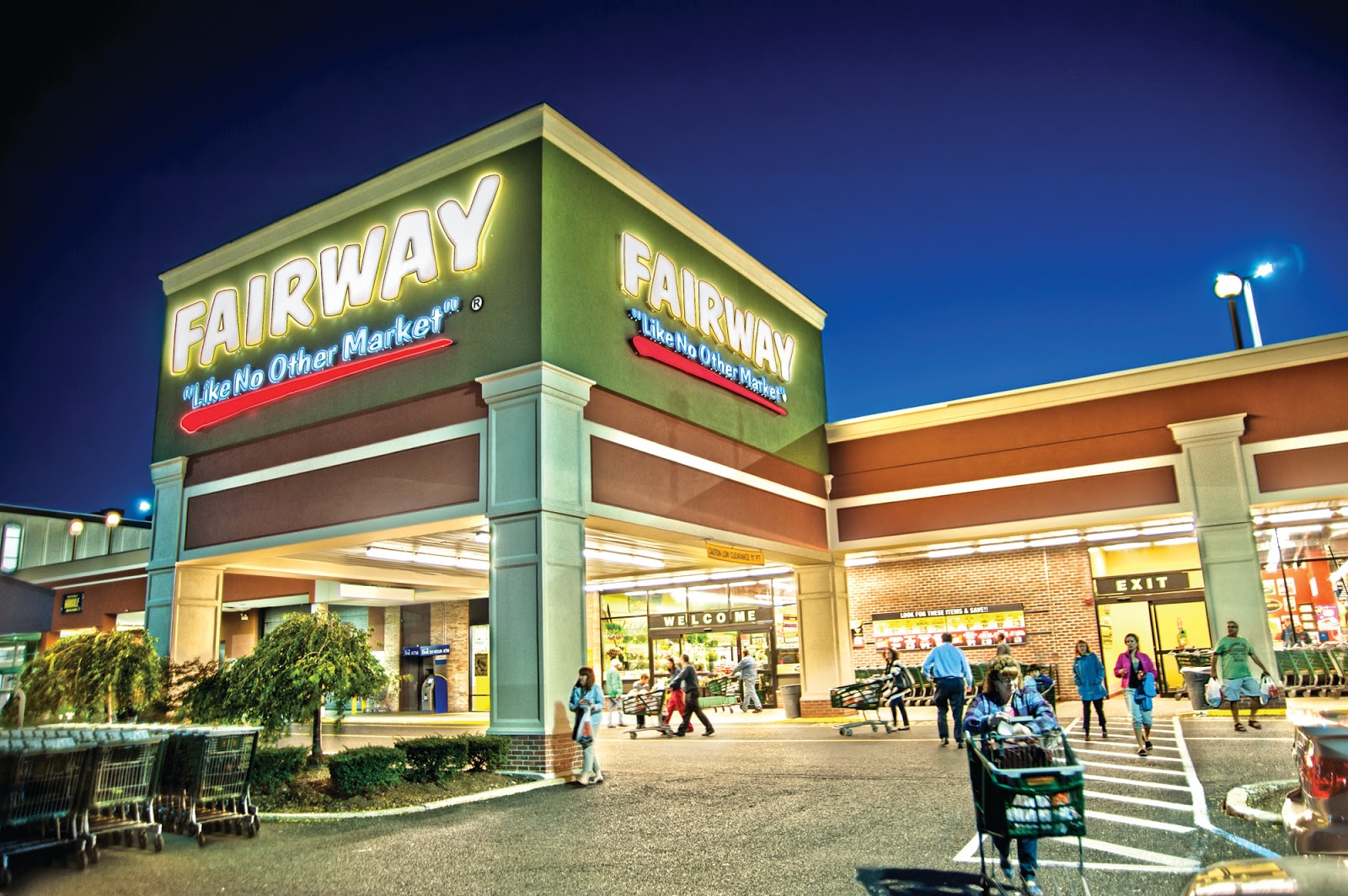 Photo of Fairway Market Paramus in Paramus City, New Jersey, United States - 1 Picture of Food, Point of interest, Establishment, Store, Grocery or supermarket, Bakery
