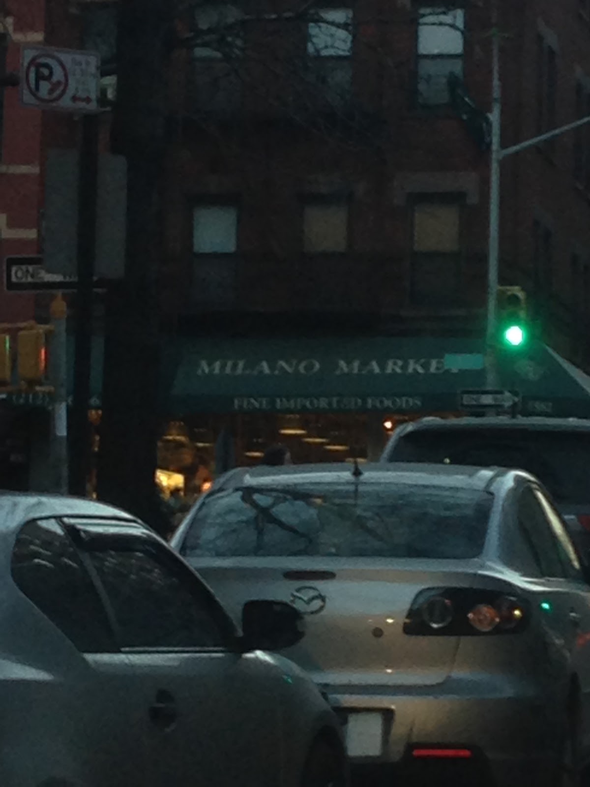 Photo of Milano Market in New York City, New York, United States - 2 Picture of Restaurant, Food, Point of interest, Establishment, Store, Meal takeaway, Grocery or supermarket, Bakery
