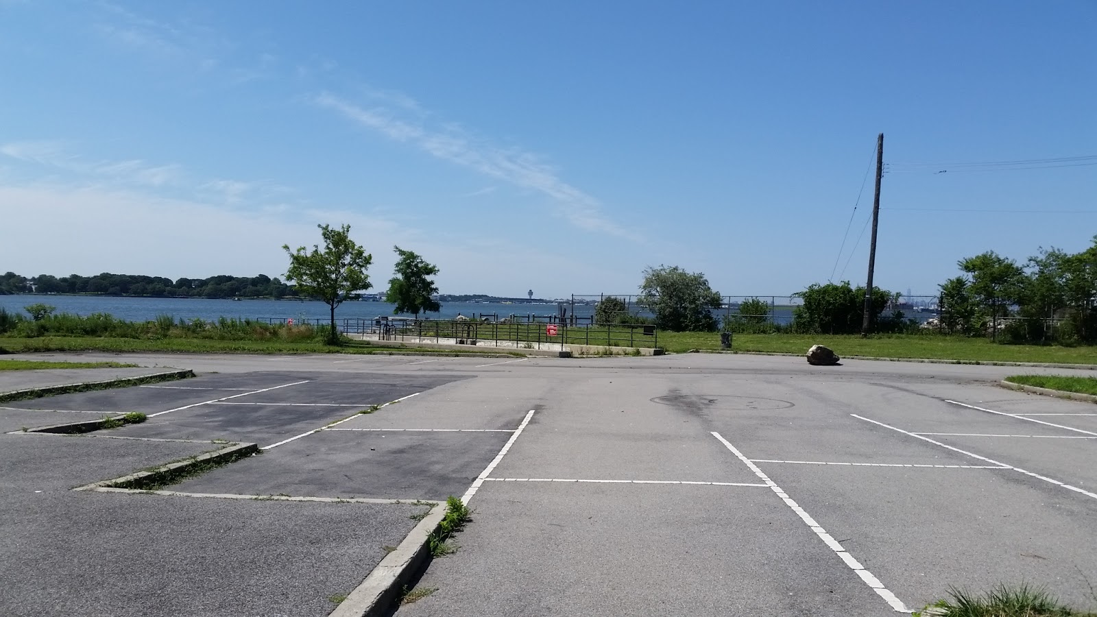 Photo of Clason Point Esplanade in Bronx City, New York, United States - 3 Picture of Point of interest, Establishment