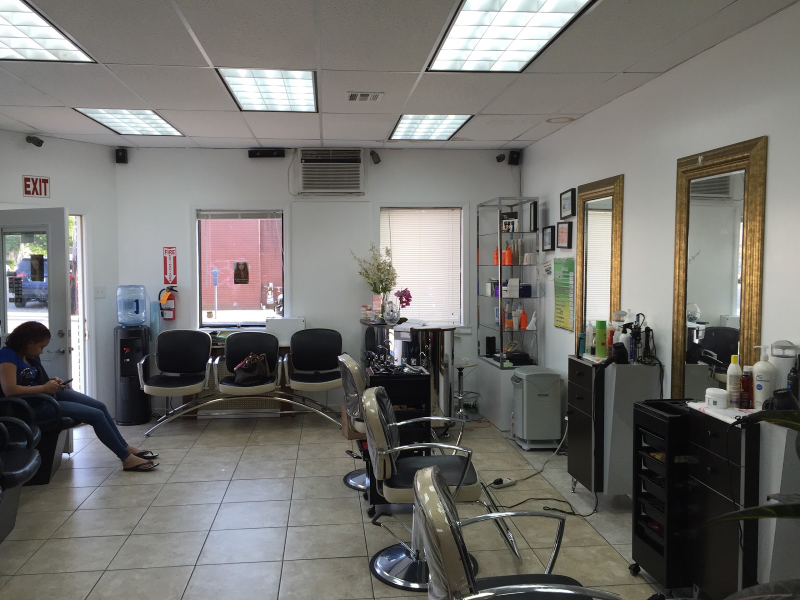 Photo of Magalys Beauty Salon Inc in Valley Stream City, New York, United States - 2 Picture of Point of interest, Establishment, Beauty salon