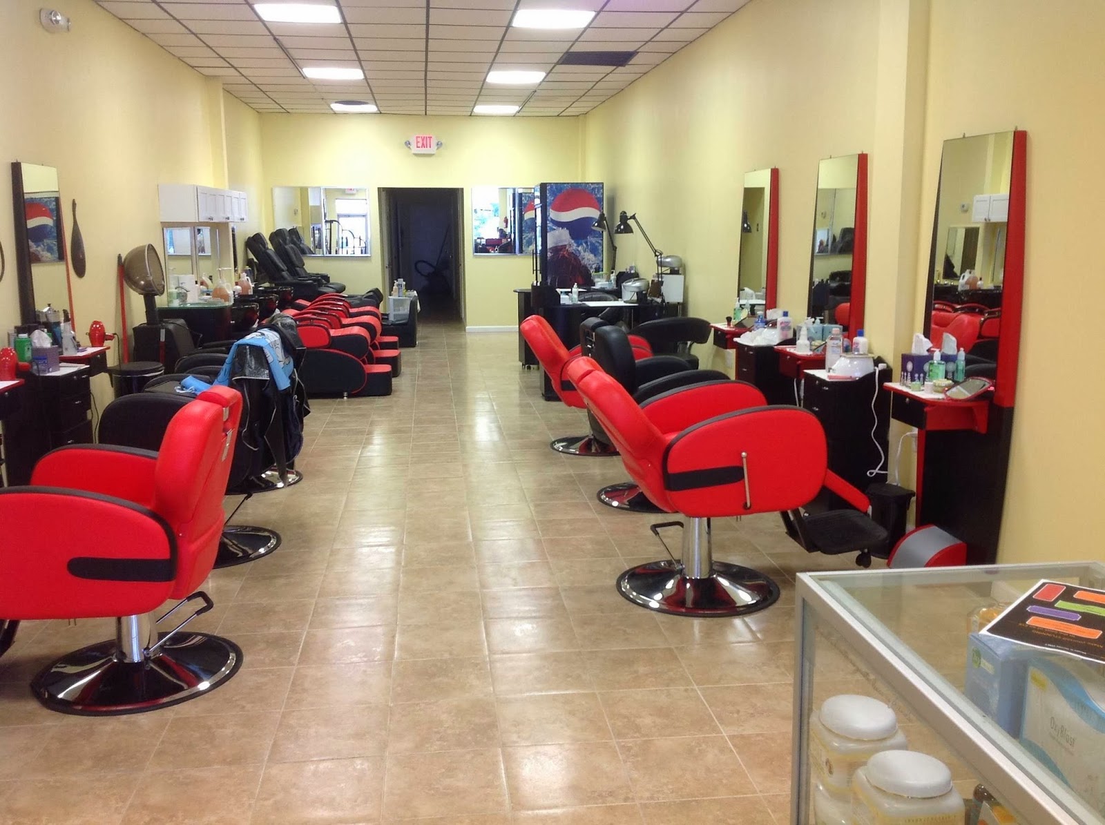 Photo of Diva Salon in Parlin City, New Jersey, United States - 1 Picture of Point of interest, Establishment, Health, Spa, Beauty salon, Hair care