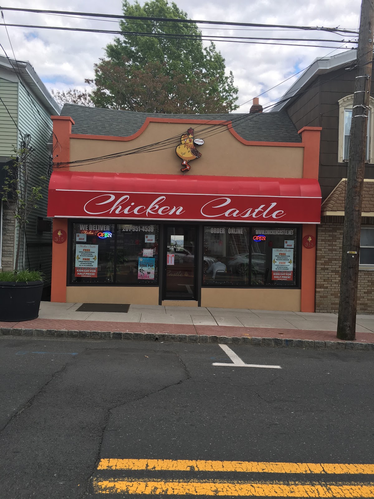 Photo of Chickencastle in Carlstadt City, New Jersey, United States - 1 Picture of Point of interest, Establishment