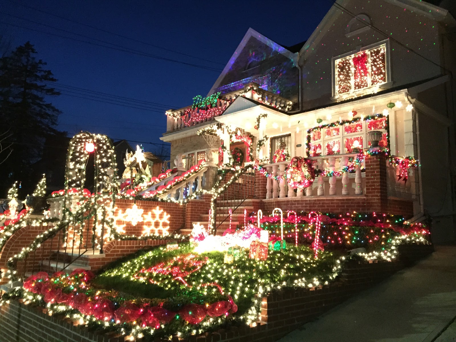 Photo of Dyker Heights Intermediate School in Brooklyn City, New York, United States - 4 Picture of Point of interest, Establishment, School