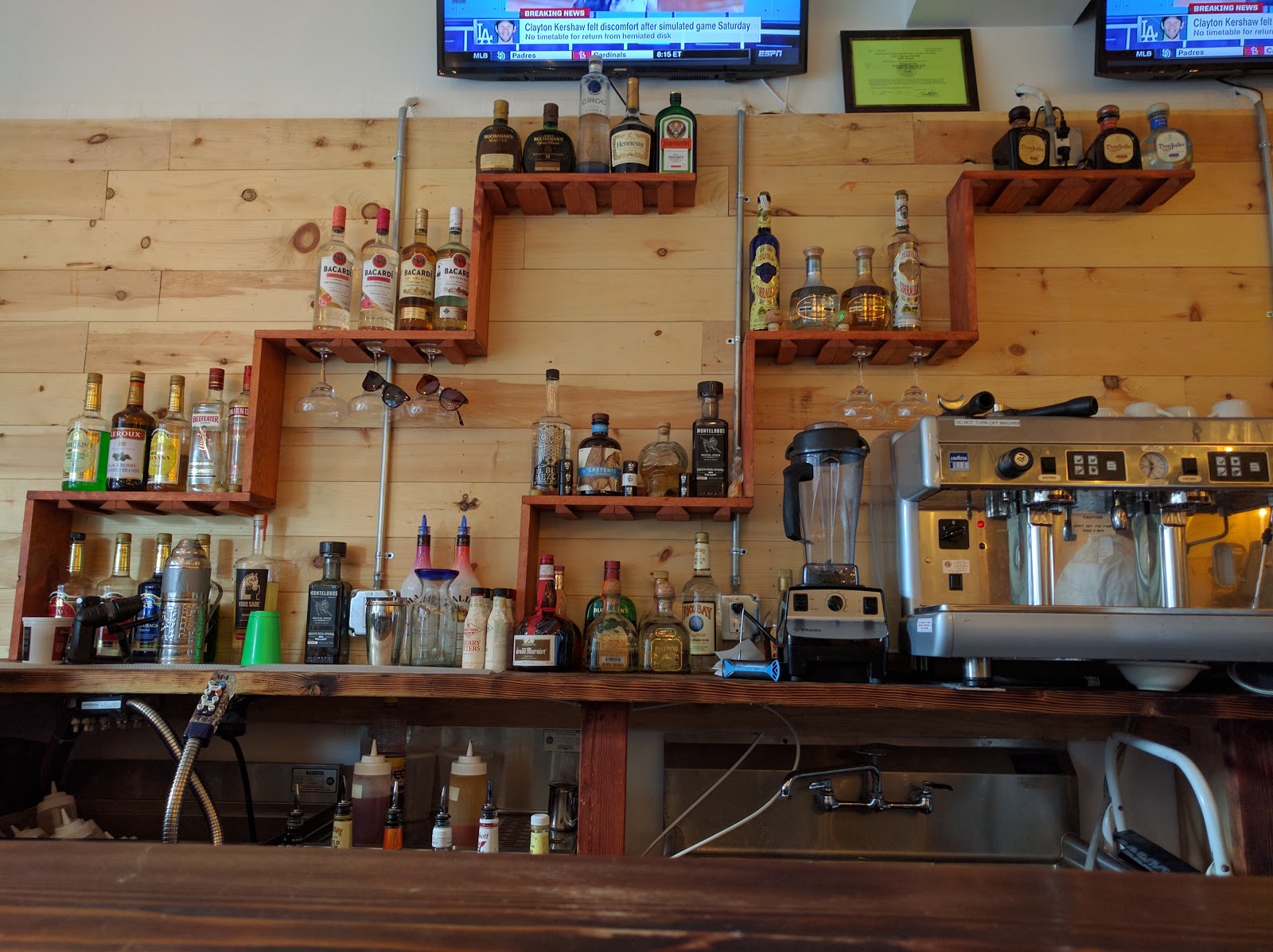 Photo of Mezcal Kitchen in Bayonne City, New Jersey, United States - 6 Picture of Restaurant, Food, Point of interest, Establishment