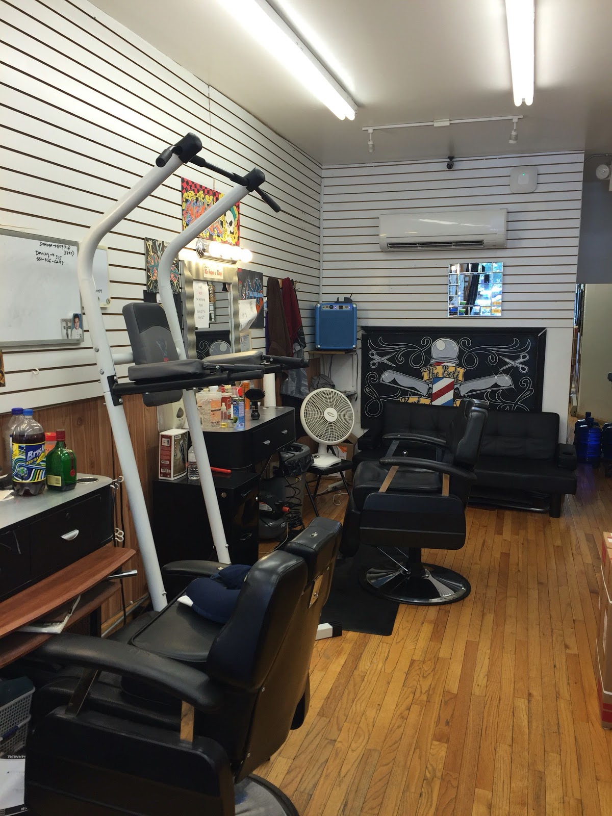 Photo of The Boli Barber Shop in Union City, New Jersey, United States - 6 Picture of Point of interest, Establishment, Health, Beauty salon, Hair care