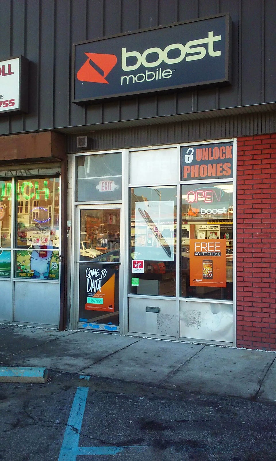 Photo of Boost Mobile (Cell Phone Repair & Service Shop) in Yonkers City, New York, United States - 7 Picture of Point of interest, Establishment, Store