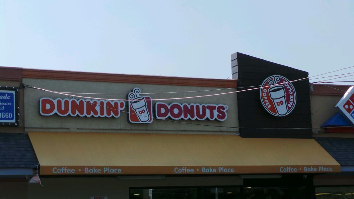 Photo of Dunkin' Donuts in Staten Island City, New York, United States - 2 Picture of Restaurant, Food, Point of interest, Establishment, Store, Cafe, Bar, Bakery
