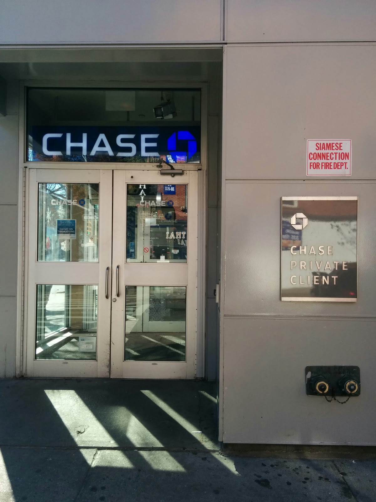 Photo of Chase Bank in New York City, New York, United States - 3 Picture of Point of interest, Establishment, Finance, Atm, Bank