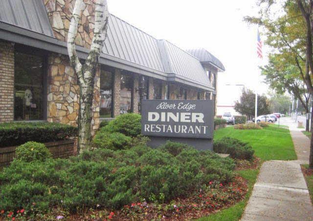 Photo of River Edge Diner in River Edge City, New Jersey, United States - 1 Picture of Restaurant, Food, Point of interest, Establishment