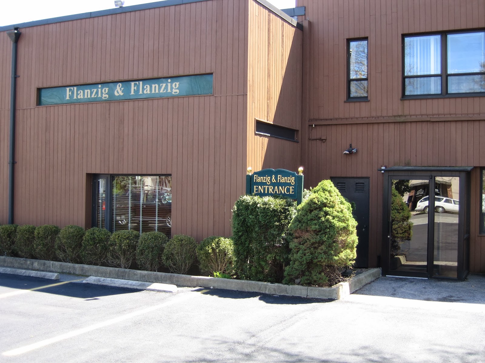 Photo of Flanzig & Flanzig, LLP in Mineola City, New York, United States - 1 Picture of Point of interest, Establishment, Lawyer