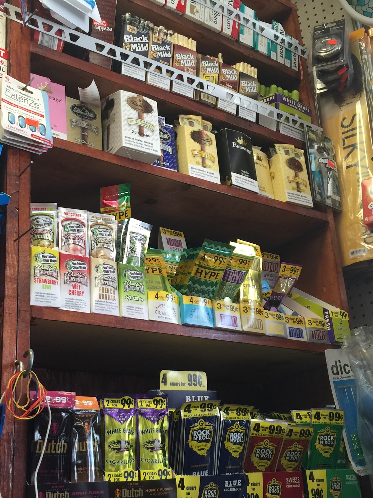 Photo of Happy Deli & Grocery Crop in Jersey City, New Jersey, United States - 3 Picture of Food, Point of interest, Establishment, Store, Grocery or supermarket