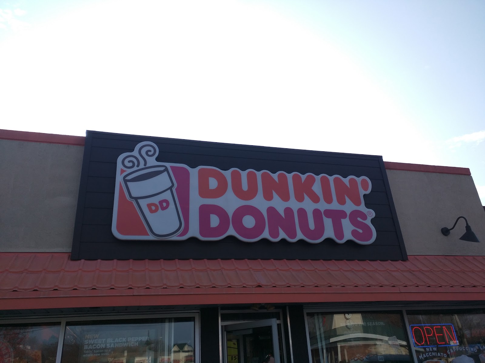 Photo of Dunkin' Donuts in Middletown City, New Jersey, United States - 1 Picture of Restaurant, Food, Point of interest, Establishment, Store, Cafe, Bar, Bakery