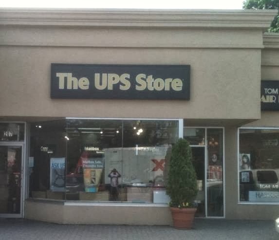 Photo of The UPS Store in Albertson City, New York, United States - 2 Picture of Point of interest, Establishment, Store