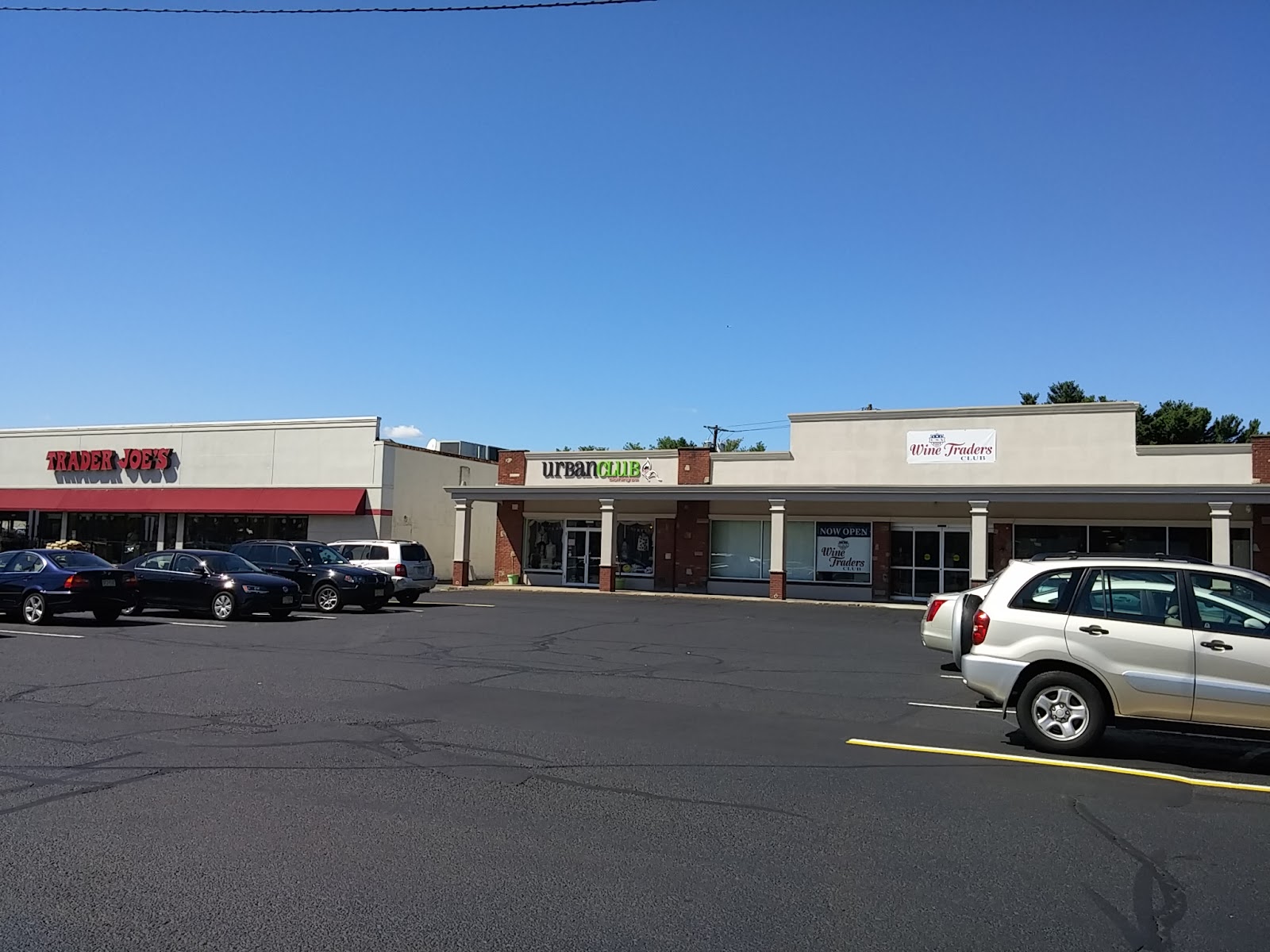 Photo of USA WINE TRADERS CLUB in Wayne City, New Jersey, United States - 3 Picture of Food, Point of interest, Establishment, Store, Liquor store