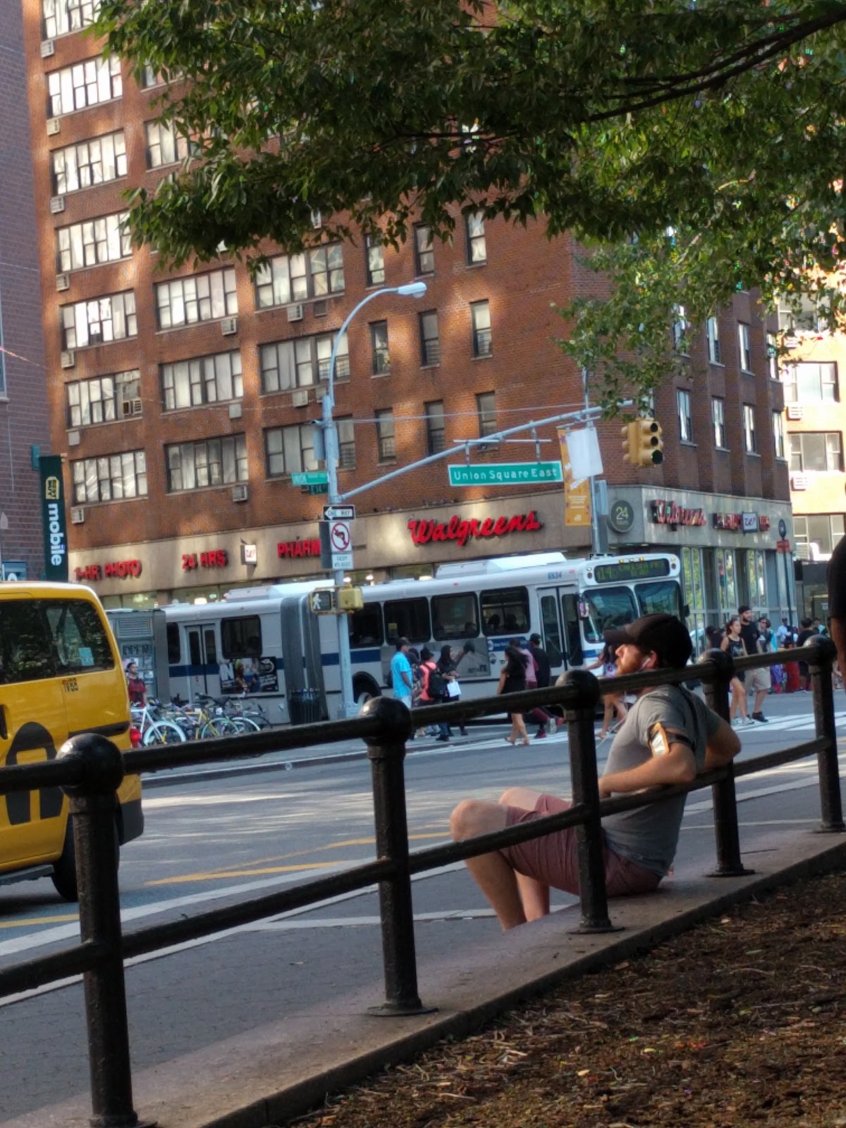 Photo of Walgreens in New York City, New York, United States - 6 Picture of Food, Point of interest, Establishment, Store, Health, Convenience store, Home goods store, Clothing store, Electronics store