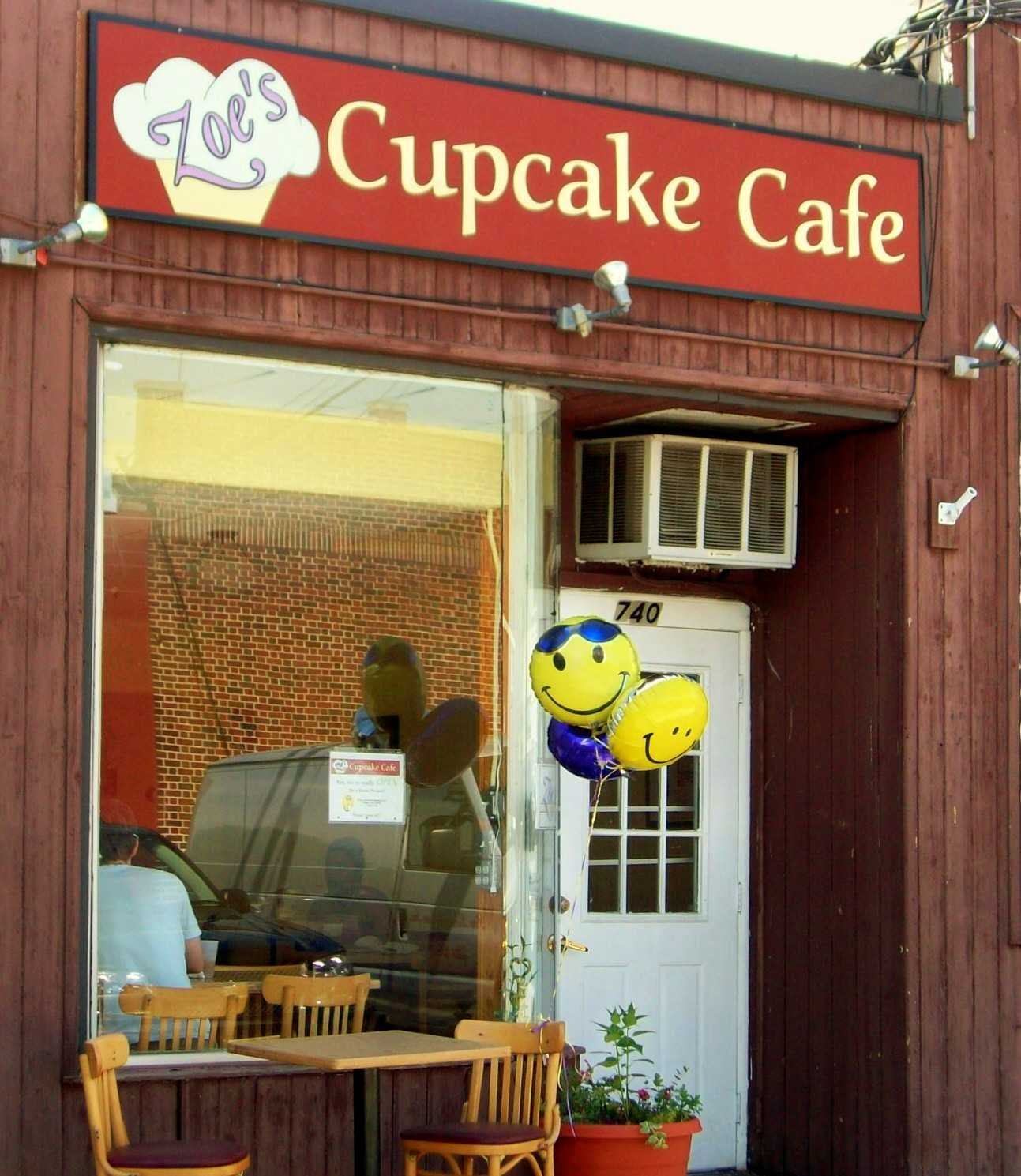 Photo of Zoe's Cupcake Cafe in Teaneck City, New Jersey, United States - 1 Picture of Food, Point of interest, Establishment, Store, Cafe, Bakery