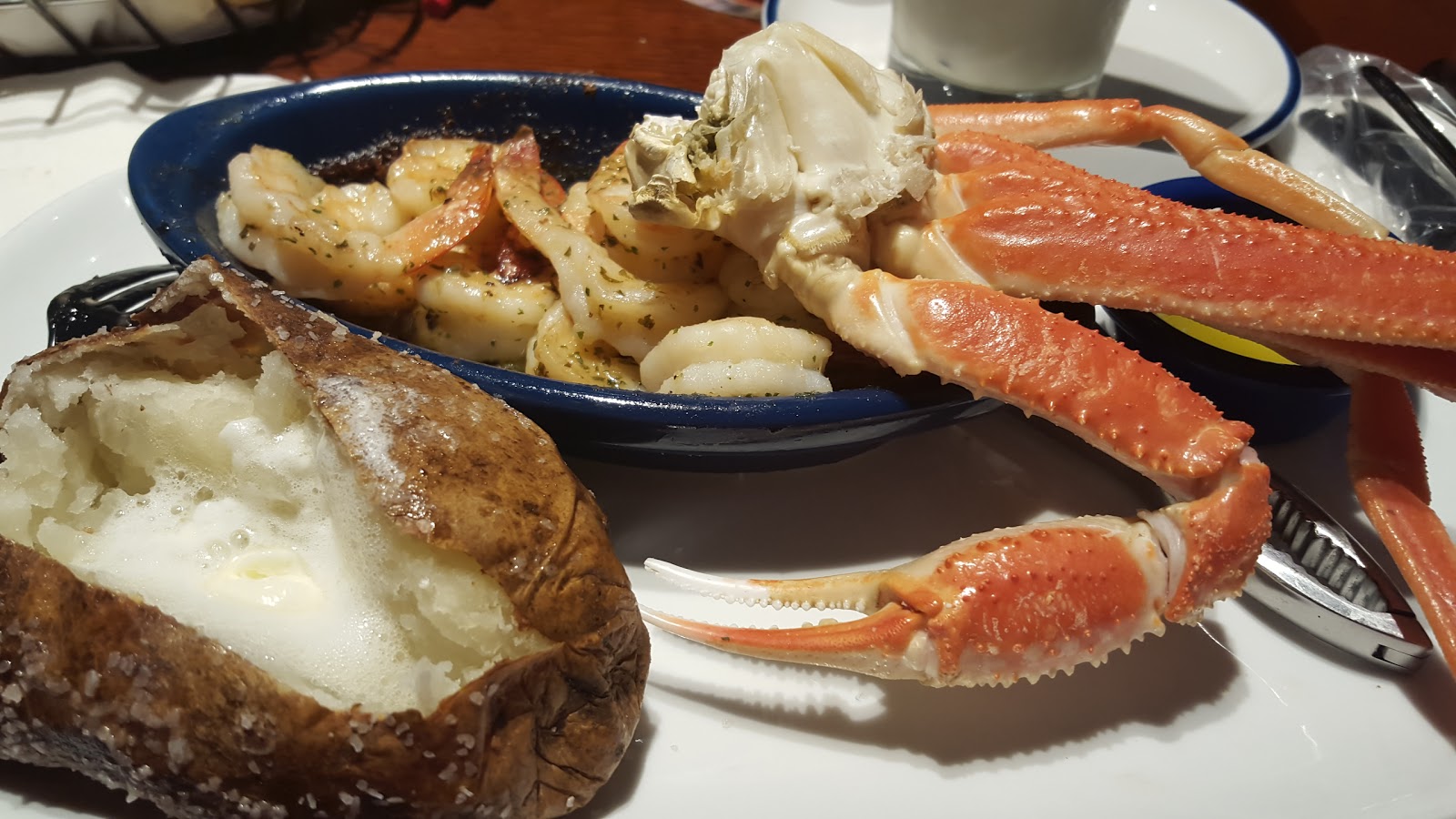 Photo of Red Lobster in Valley Stream City, New York, United States - 2 Picture of Restaurant, Food, Point of interest, Establishment, Meal takeaway