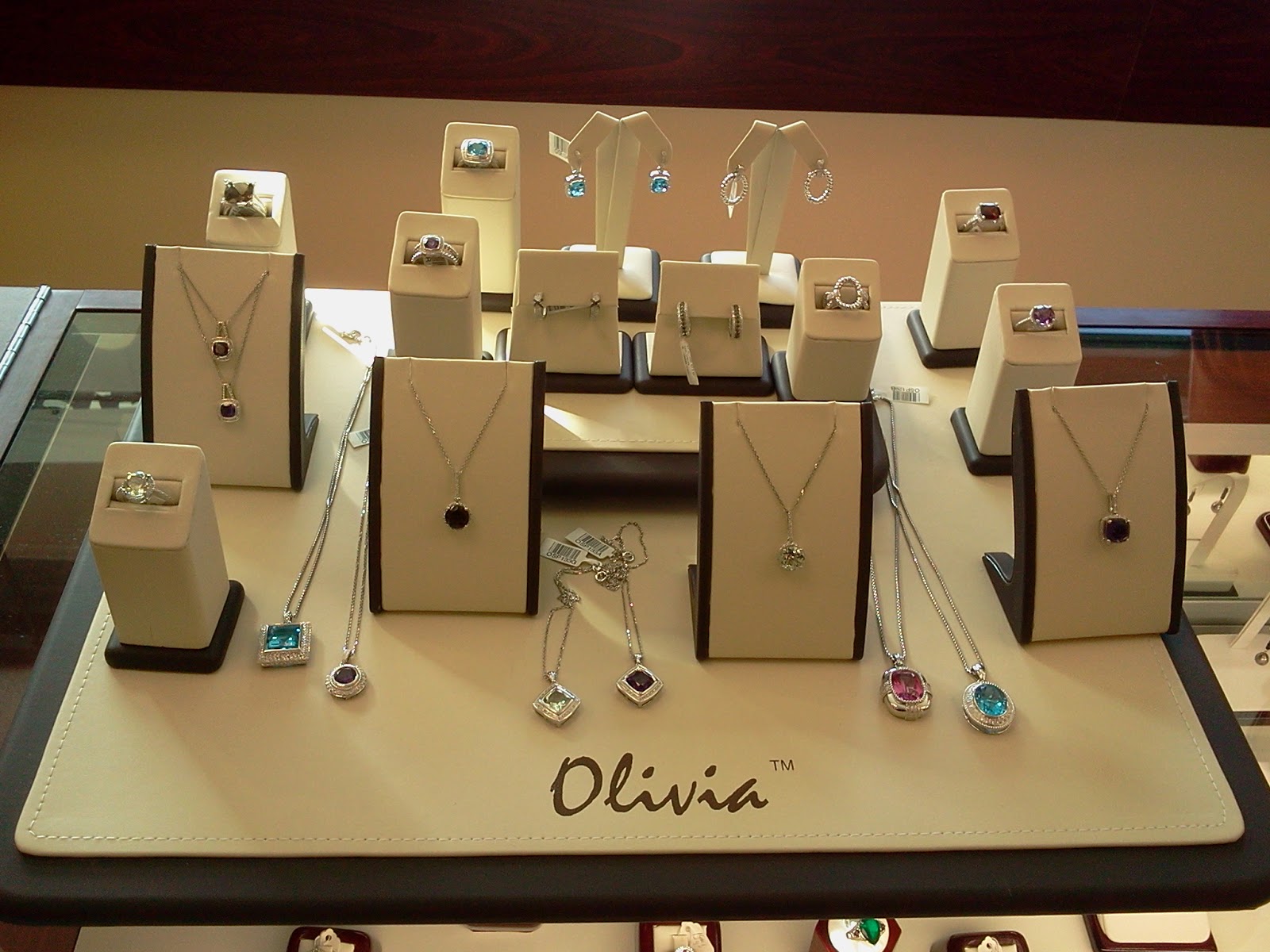 Photo of Elegant Jewelry Inc in Queens City, New York, United States - 10 Picture of Point of interest, Establishment, Store, Jewelry store