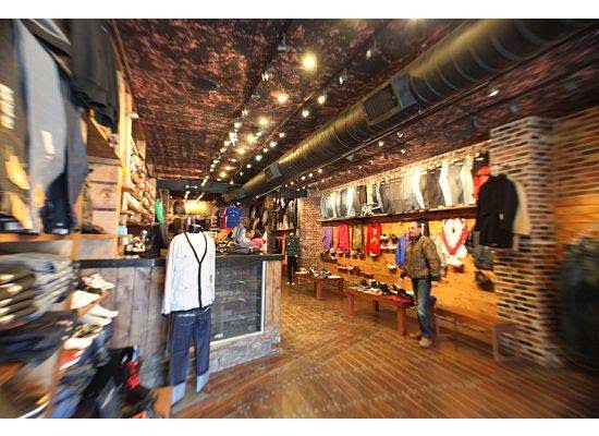 Photo of Get Set in Kings County City, New York, United States - 2 Picture of Point of interest, Establishment, Store, Clothing store, Shoe store