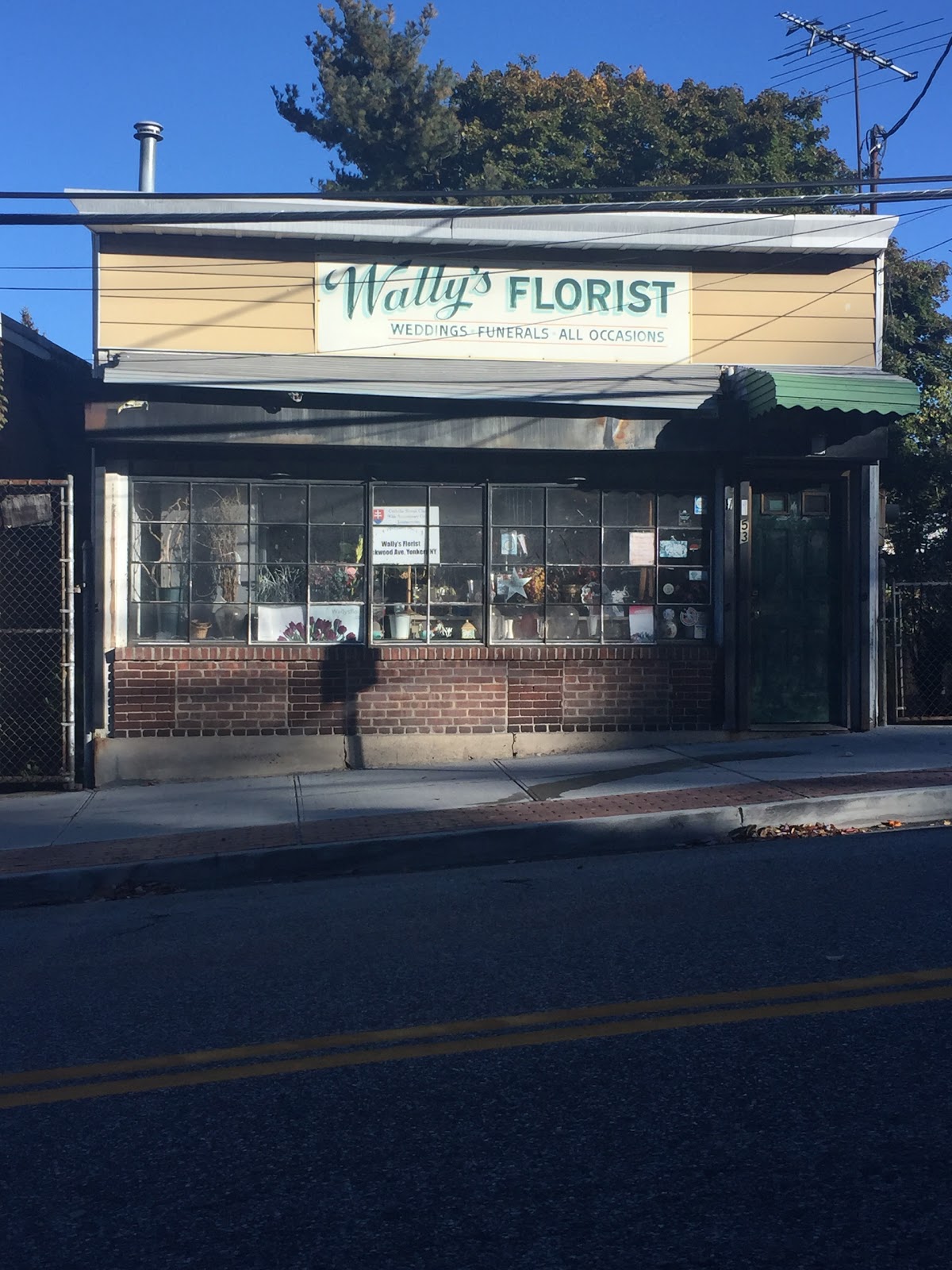 Photo of Wally's Florist in Yonkers City, New York, United States - 1 Picture of Point of interest, Establishment, Store, Florist
