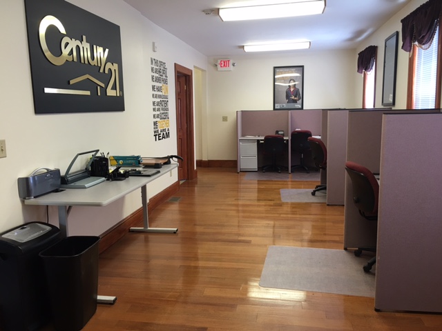 Photo of CENTURY 21 Gold Advantage in East Rutherford City, New Jersey, United States - 2 Picture of Point of interest, Establishment, Real estate agency