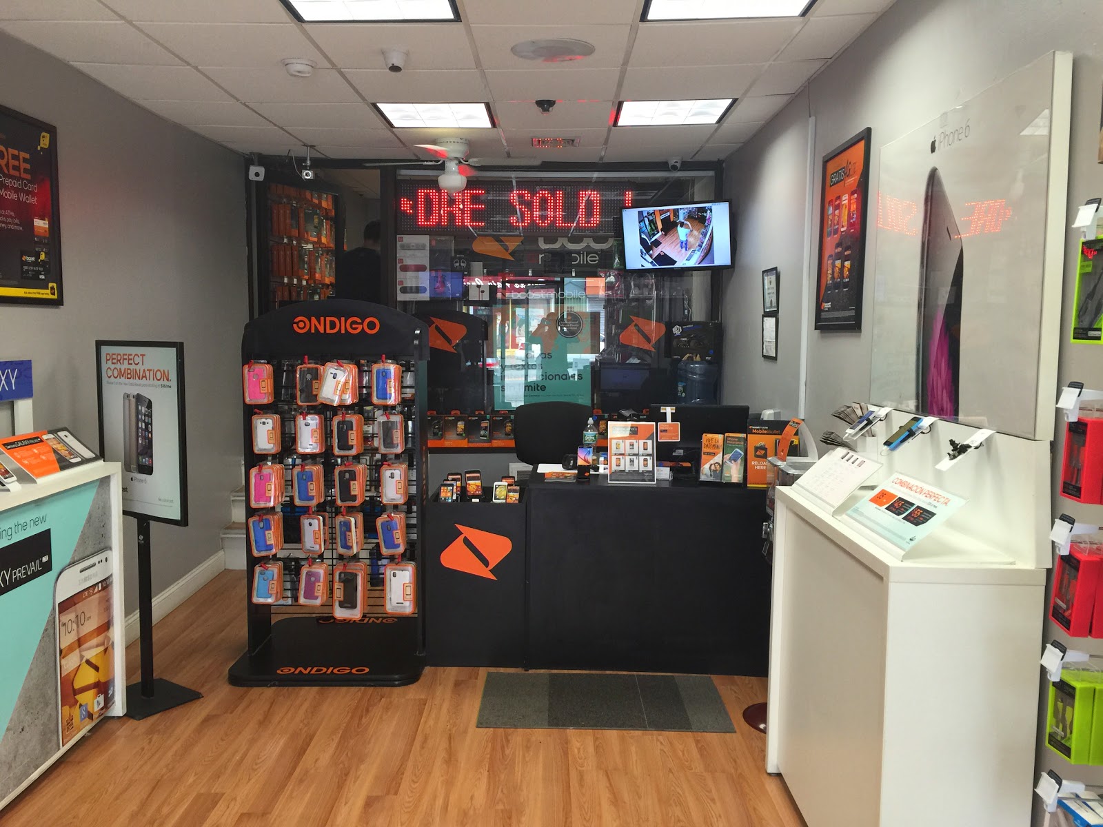Photo of Boostmobile On The Avenue in Paterson City, New Jersey, United States - 1 Picture of Point of interest, Establishment, Store