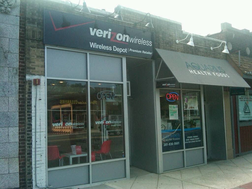 Photo of Verizon Wireless Premium Retailer Wireless Depot in Teaneck City, New Jersey, United States - 1 Picture of Point of interest, Establishment, Store, Electronics store