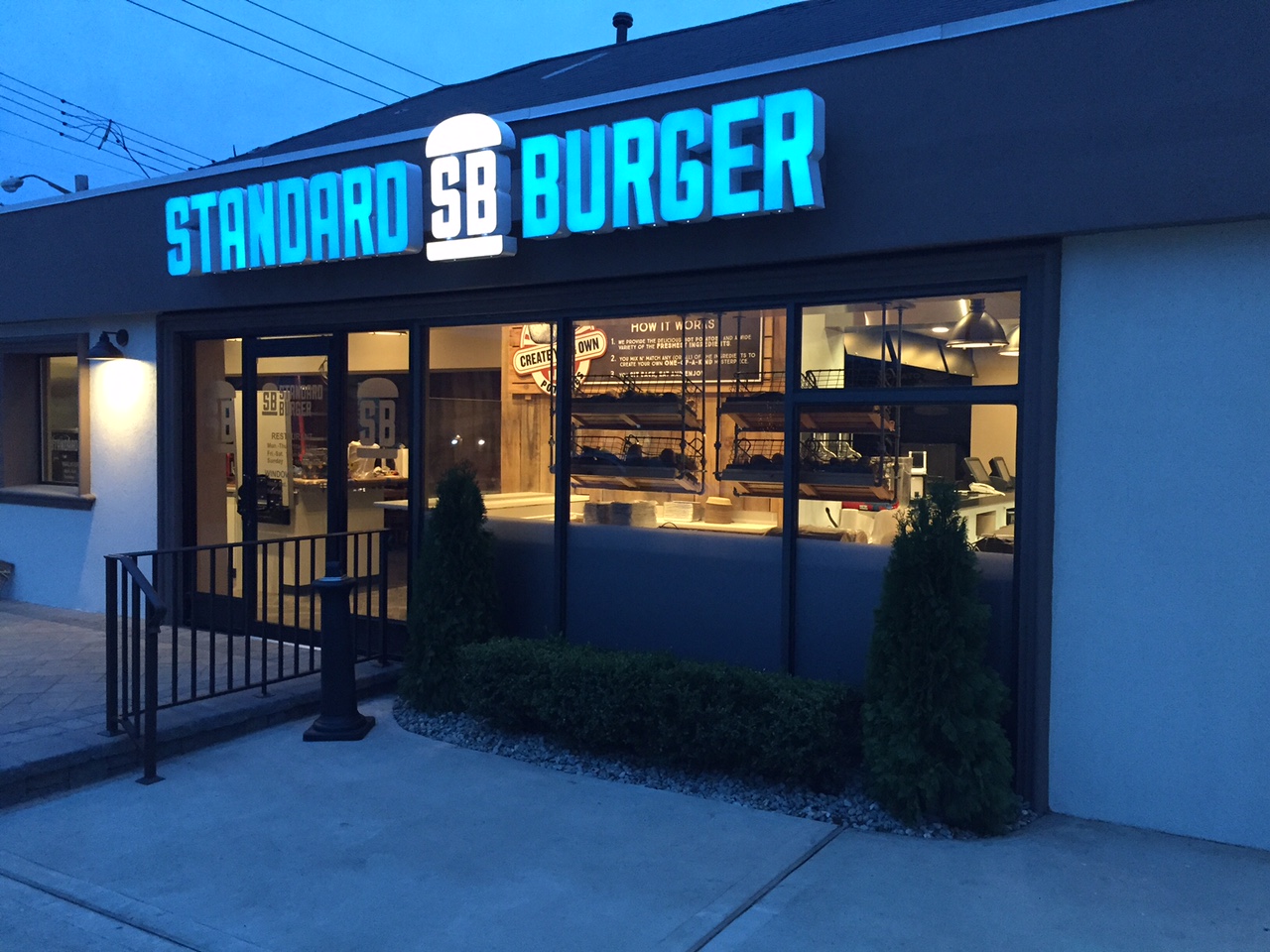 Photo of Standard Burger in Staten Island City, New York, United States - 3 Picture of Restaurant, Food, Point of interest, Establishment