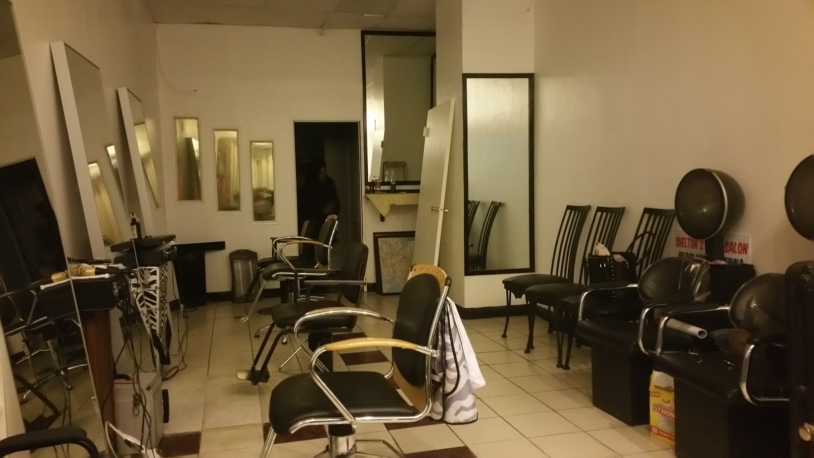 Photo of Lowell Shelton Salon And Beauty Bar in New Rochelle City, New York, United States - 2 Picture of Point of interest, Establishment, Hair care