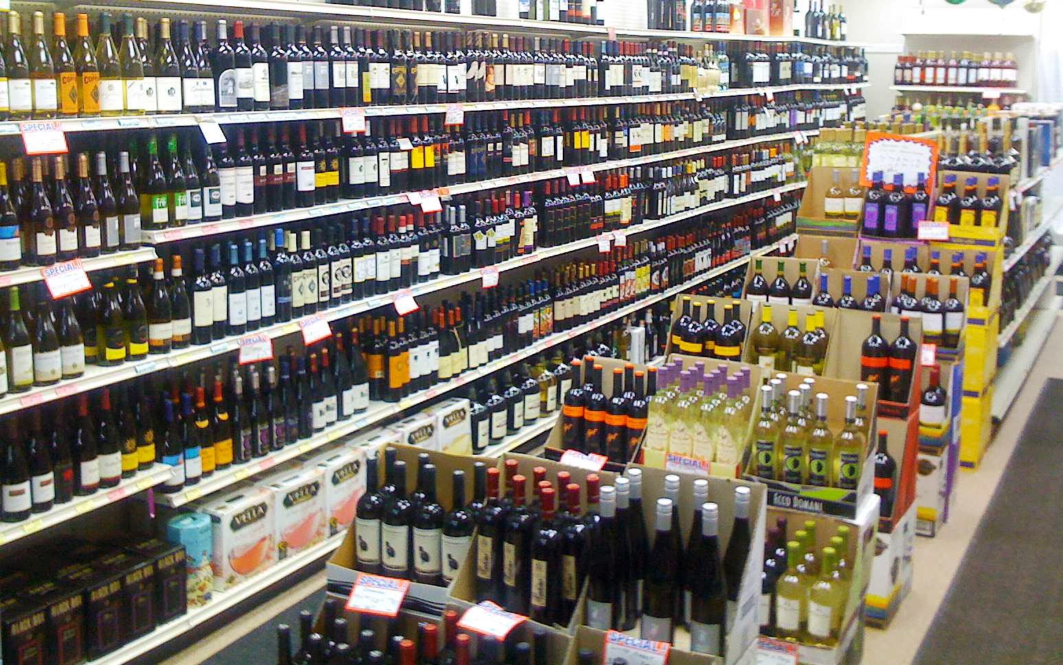 Photo of NYC Wines & Liquors in Queens City, New York, United States - 2 Picture of Food, Point of interest, Establishment, Store, Liquor store