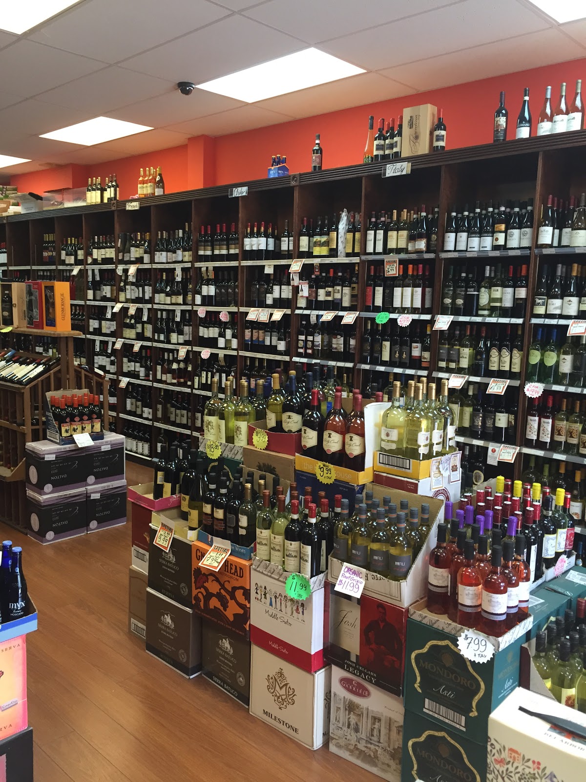 Photo of Imperial Wine inc in Kings County City, New York, United States - 2 Picture of Food, Point of interest, Establishment, Store, Liquor store