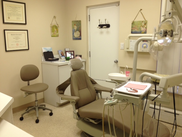 Photo of Holzmann Jolanta DDS in Queens City, New York, United States - 4 Picture of Point of interest, Establishment, Health, Dentist