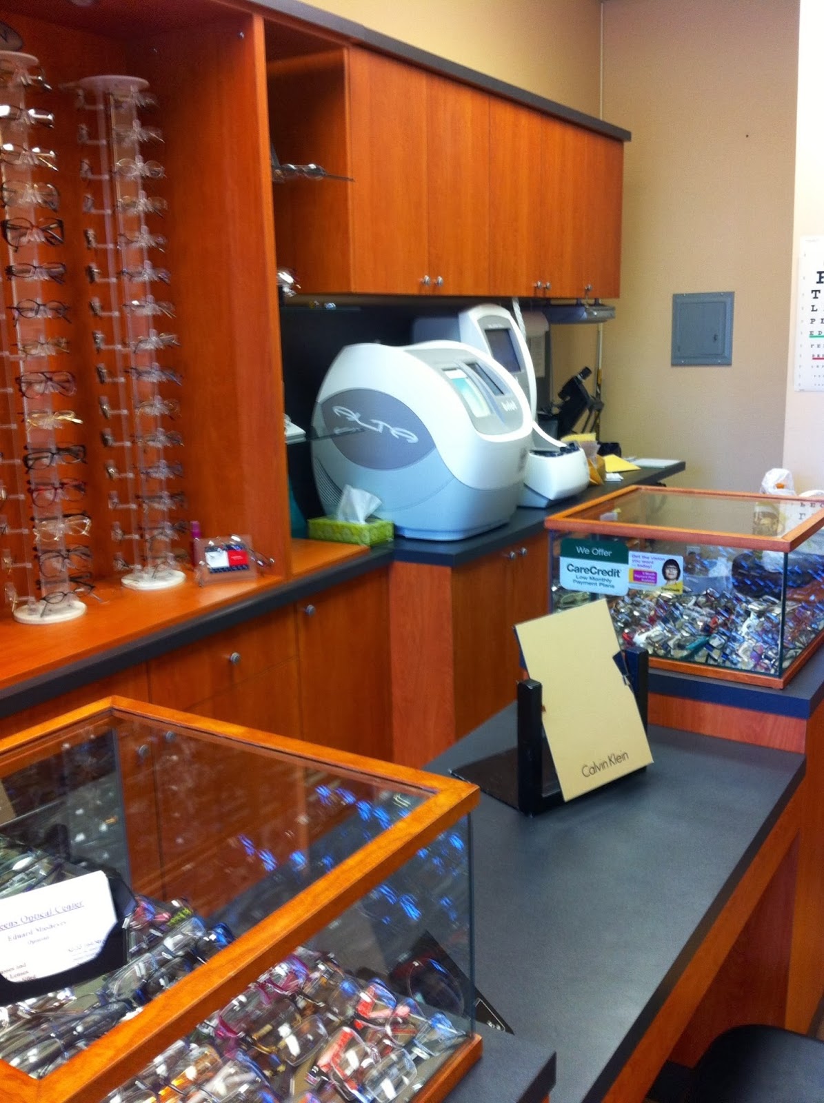 Photo of Queens Optical Center in Jamaica City, New York, United States - 5 Picture of Point of interest, Establishment, Store, Health