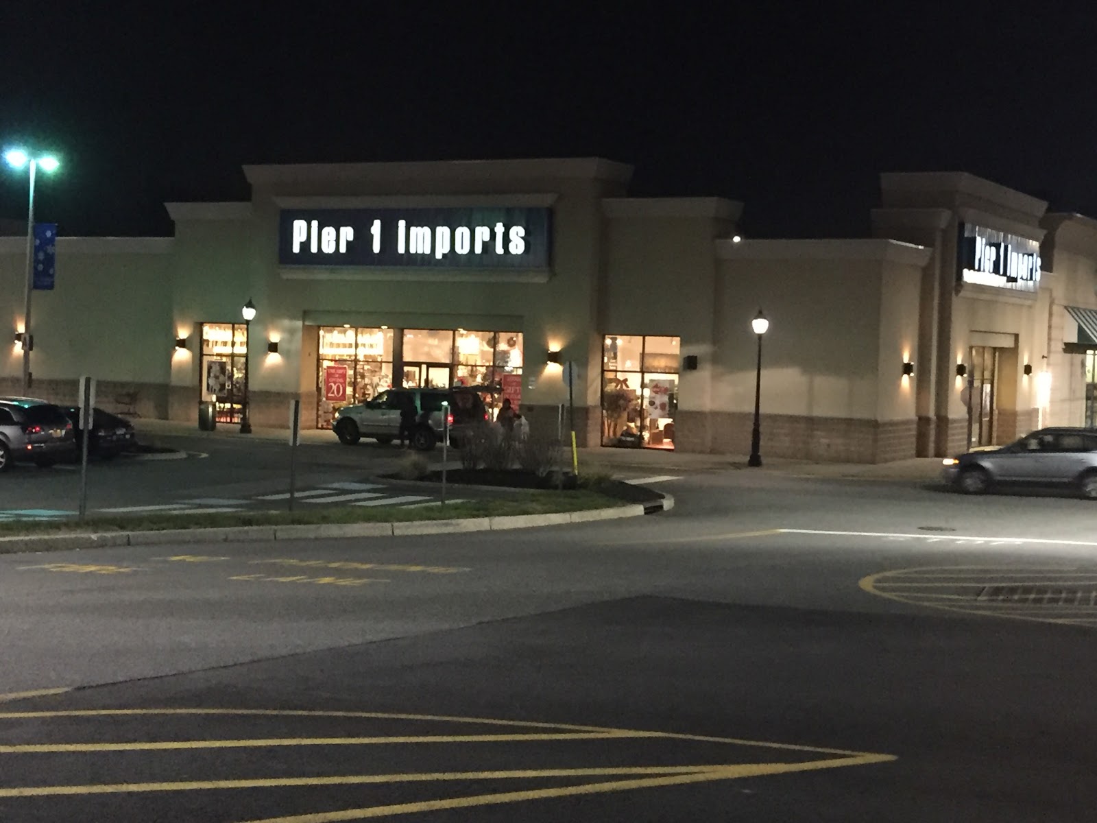 Photo of Pier 1 Imports in Woodbridge City, New Jersey, United States - 1 Picture of Point of interest, Establishment, Store, Home goods store, Clothing store, Furniture store, Moving company, Storage