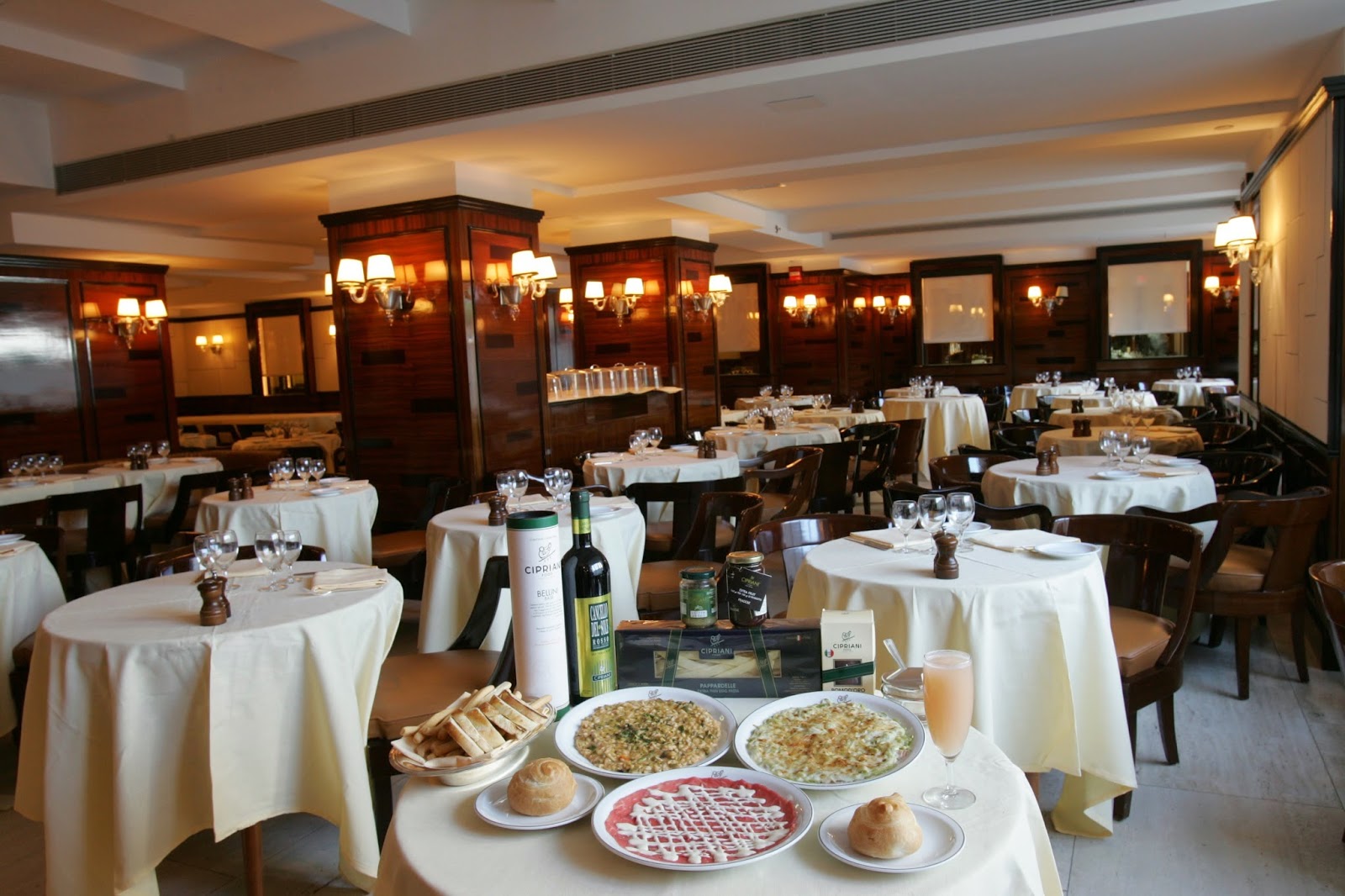 Photo of Harry Cipriani® in New York City, New York, United States - 7 Picture of Restaurant, Food, Point of interest, Establishment, Bar