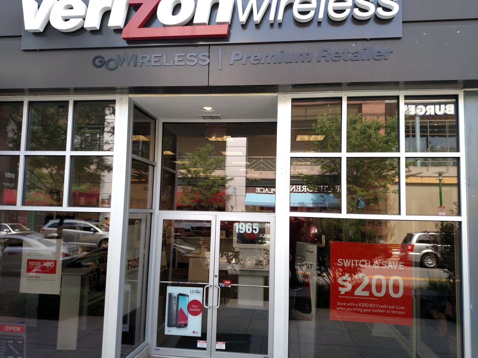Photo of GoWireless in Yonkers City, New York, United States - 3 Picture of Point of interest, Establishment, Store, Electronics store