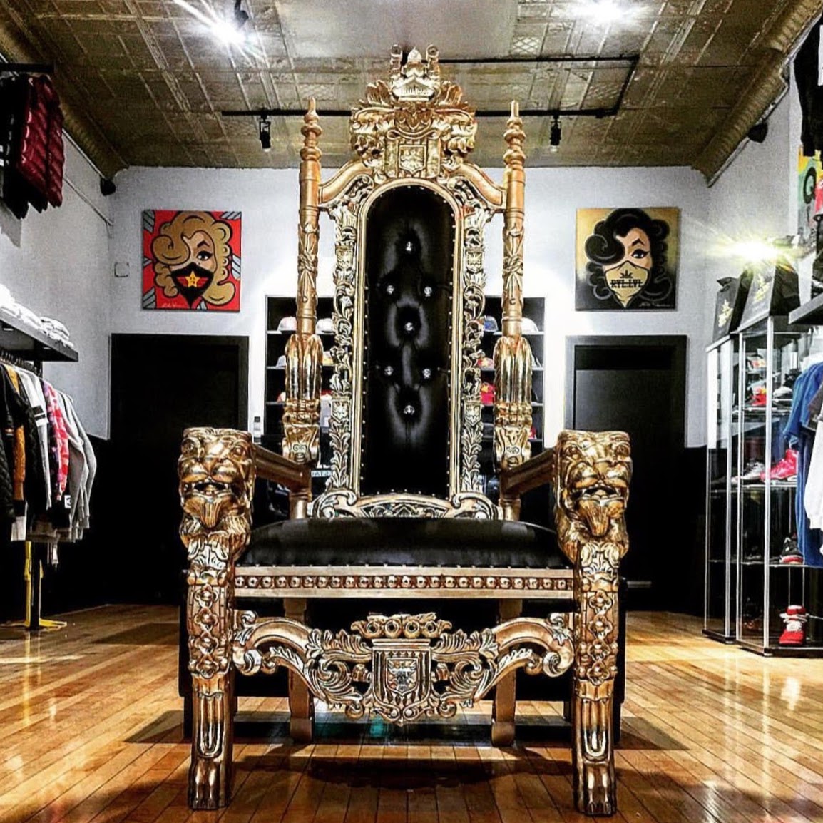 Photo of Royal Level NYC in Queens City, New York, United States - 1 Picture of Point of interest, Establishment, Store, Clothing store