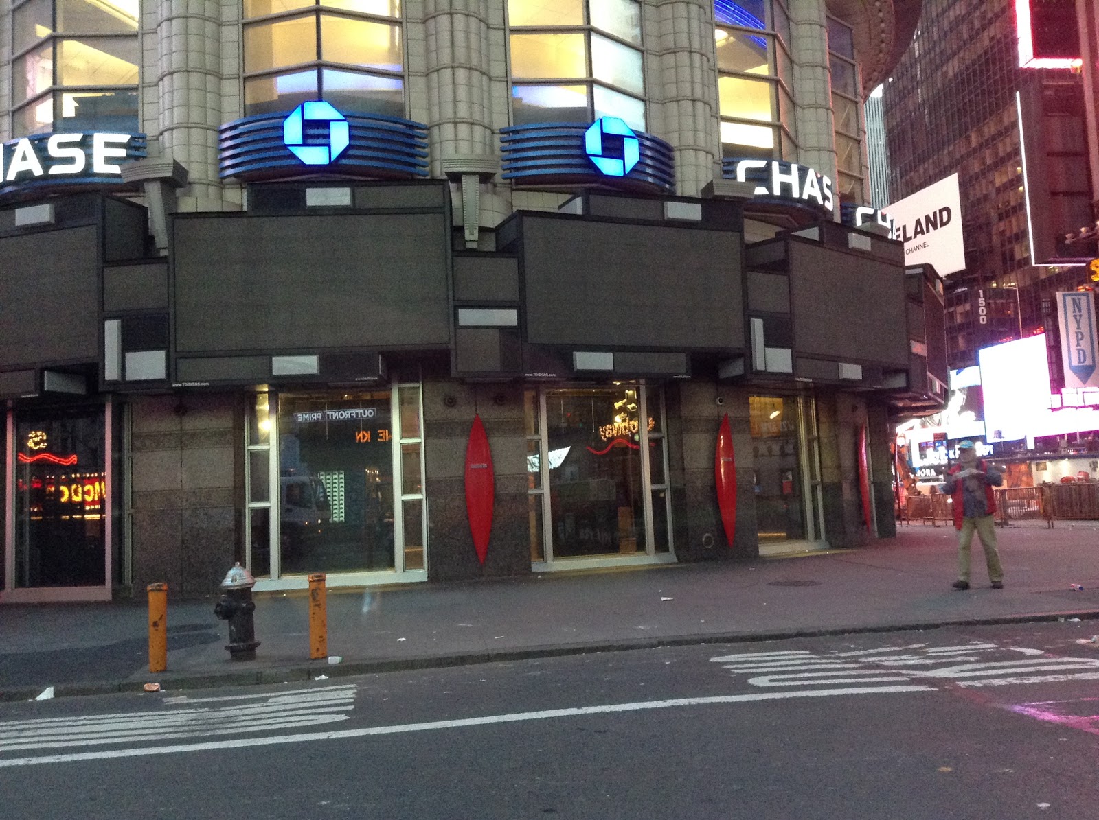 Photo of Chase Bank in New York City, New York, United States - 1 Picture of Point of interest, Establishment, Finance, Atm, Bank