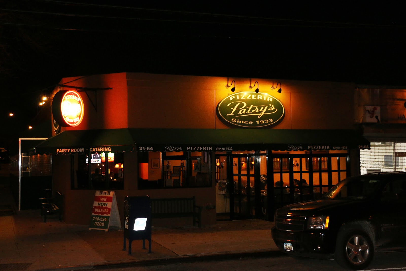 Photo of Patsy's Pizzeria in Whitestone City, New York, United States - 5 Picture of Restaurant, Food, Point of interest, Establishment