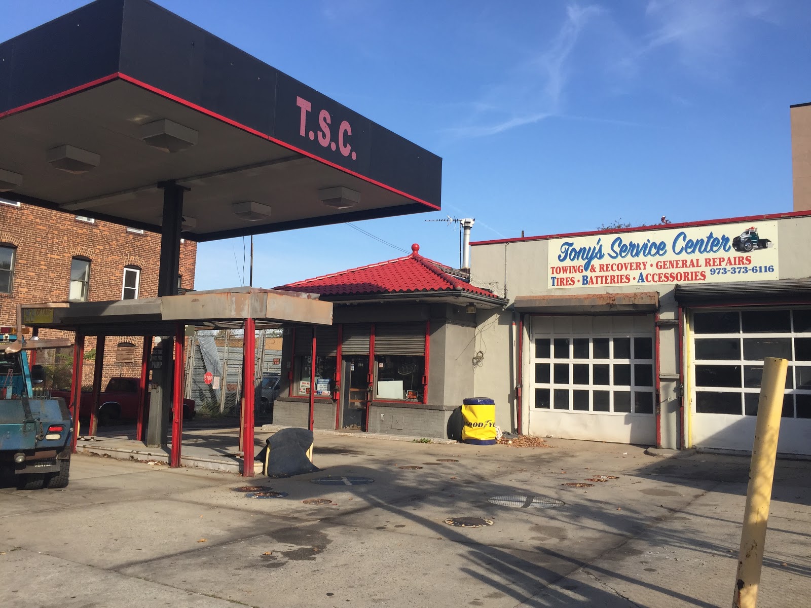 Photo of Tony's Service Center in Newark City, New Jersey, United States - 1 Picture of Point of interest, Establishment, Store, Car repair